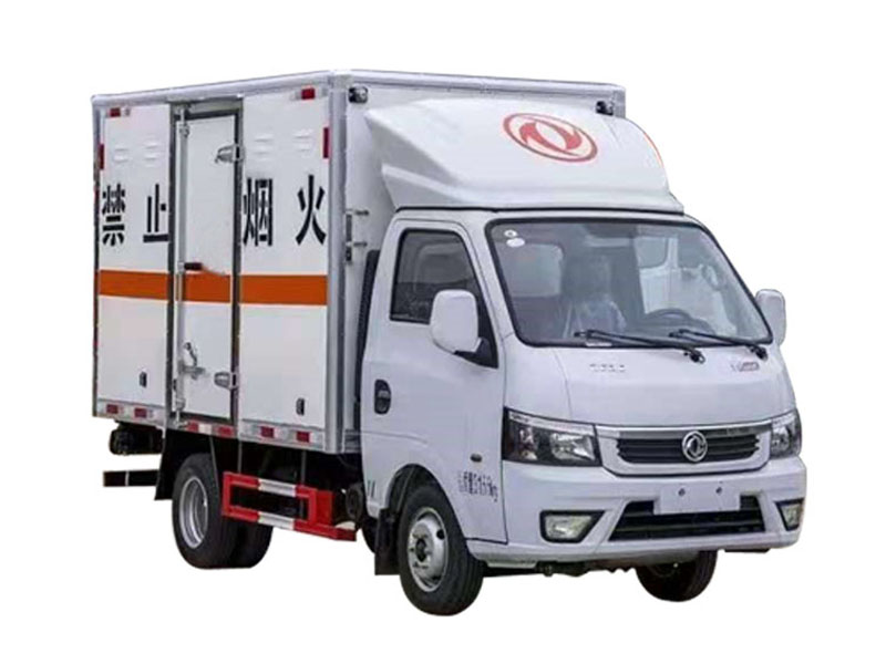 東風(fēng)1噸易燃液體廂式運(yùn)輸車(chē)